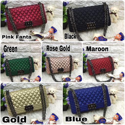 CHANEL BOY STUDED JELLY MATTE 25 CM