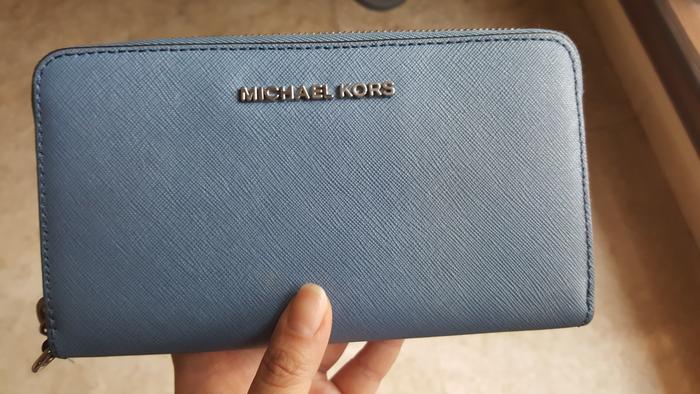 Dompet michael kors preloved