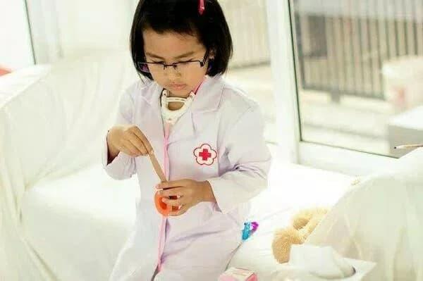 baju dokter/mainan dokter-dokteran/stetoskop mainan/alat dokter
