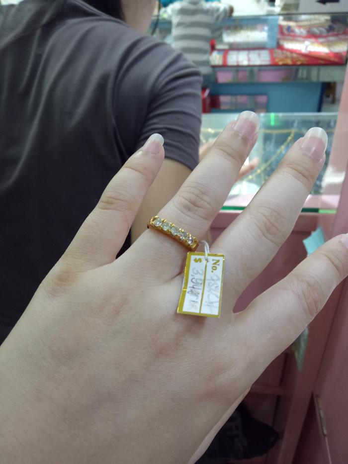 Cincin listring berlian