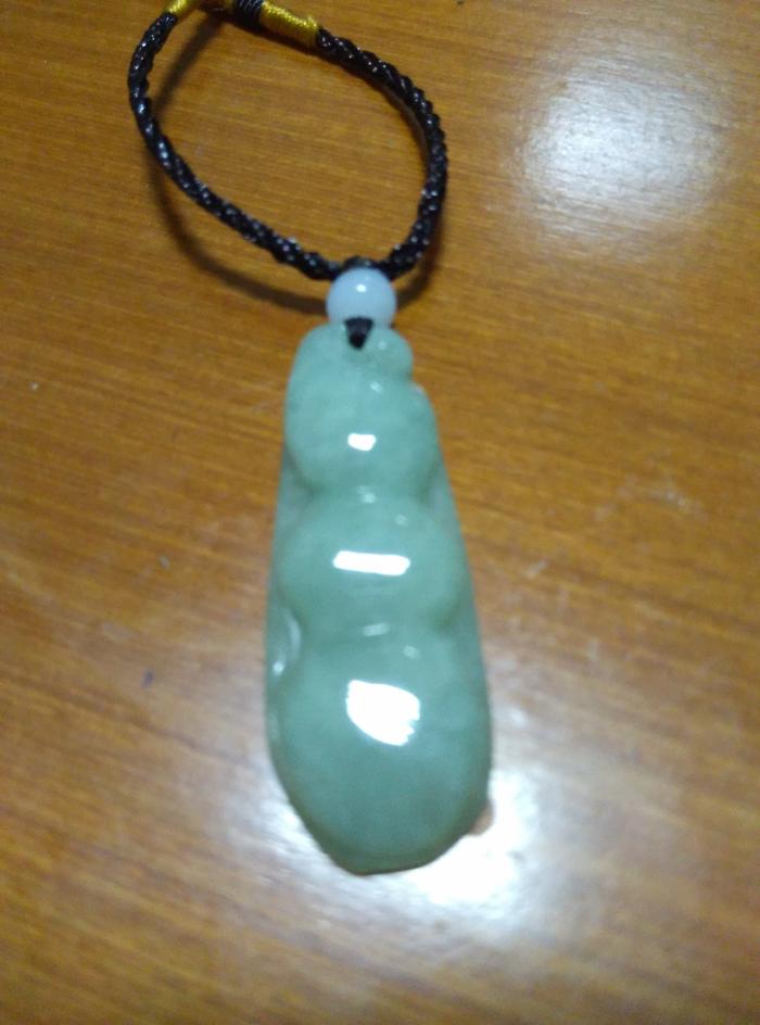 Giok asli bersertifikat - Liontin kacang (bean)