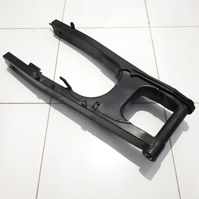 Swing arm ori CBR 250 R original swingarm lengan ayun limbah moge