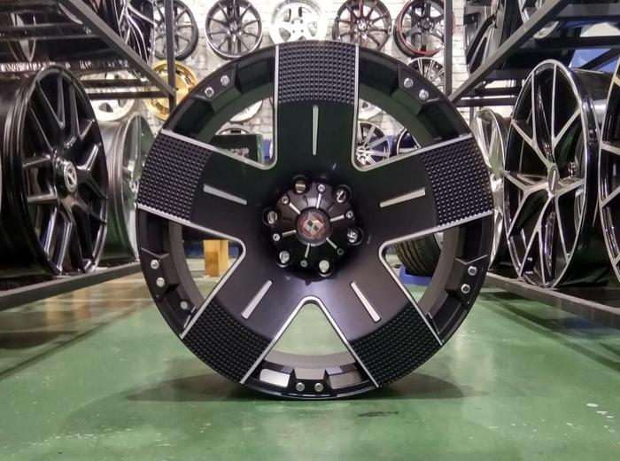 Velg Mobil Offroad Ring 17 HSR EMR 901 Lubang Baut 6 Pajero Fortuner