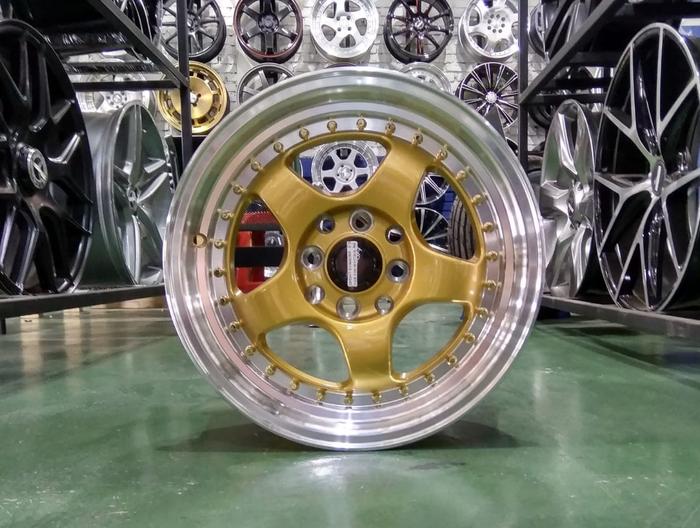 Velg Mobil Ring 15 HSR BRISKET Lebar Celong 7/8 Lubang 4 Gold Lips