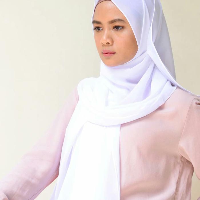 Pashmina diamond Italiano warna putih white jilbab instan Daily Hijab jersey Muslim Kerudung Panjang