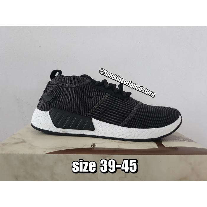 SEPATU SPORT PRIA TOMKINS SIBERIA