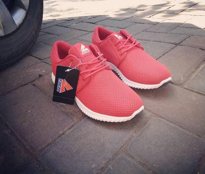 Sepatu Lari 2beat converto m
