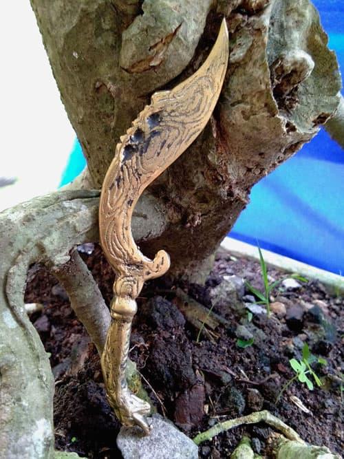 Pusaka Antik Kujang Naga Emas Koleksi Kuningan