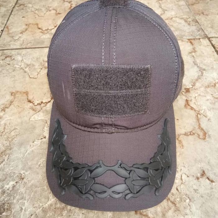 topi pamen AD abu abu