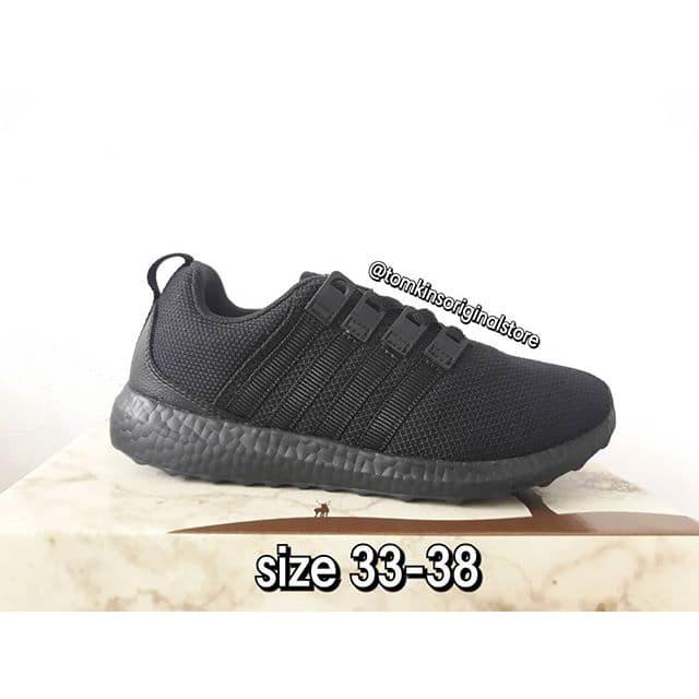SEPATU SPORT JUNIOR TOMKINS MARWEN ALL BLACK