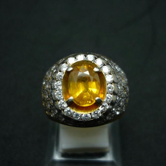 Yakut Yellow Sapphire Plus Memo Lab