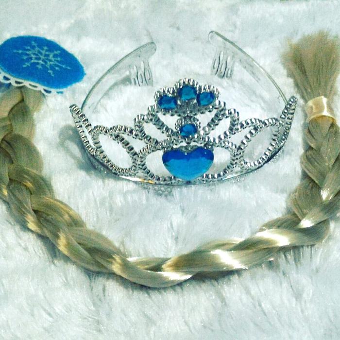 frozen kepang rambut dan mahkota