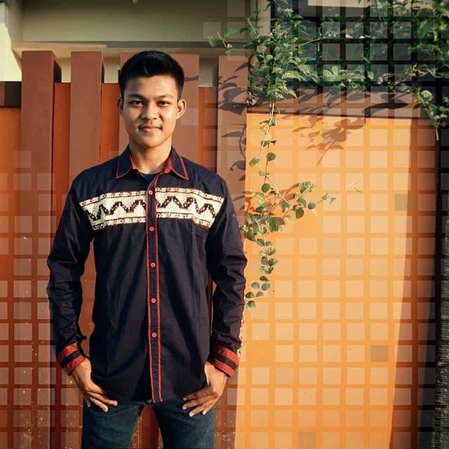 kemeja tapis slimfit navy