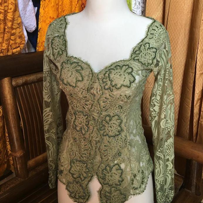 kebaya sabrina brokat Semiprancis Payet Jepang