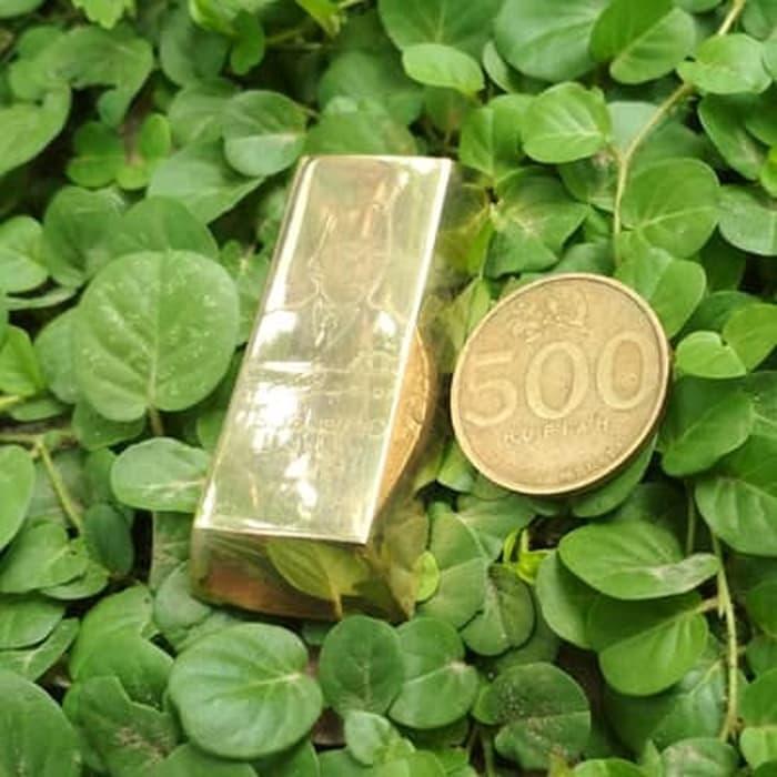 Emas Batangan Soekarno 1818 24K Bahan Kuningan Lempengan Gold Sukarno