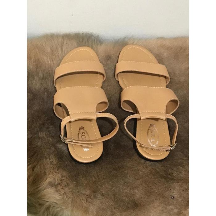 SEPATU SANDAL TODS ORIGINAL PRELOVED WARNA COKLAT MUDA BAHAN KULIT