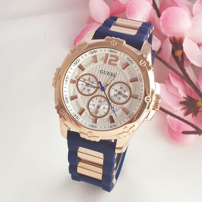 Guess Jam Tangan Pria W0325L8