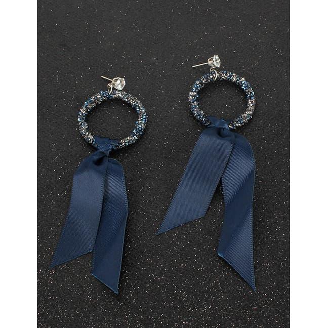 LRC Anting Tusuk Fashion Diamond Circle Earrings F71765