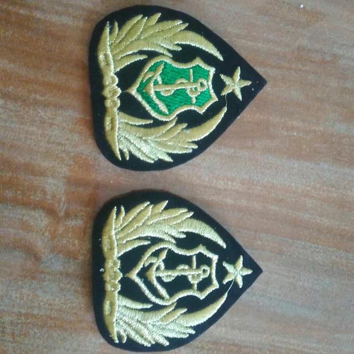 emblem topi pet pelayaran pelaut