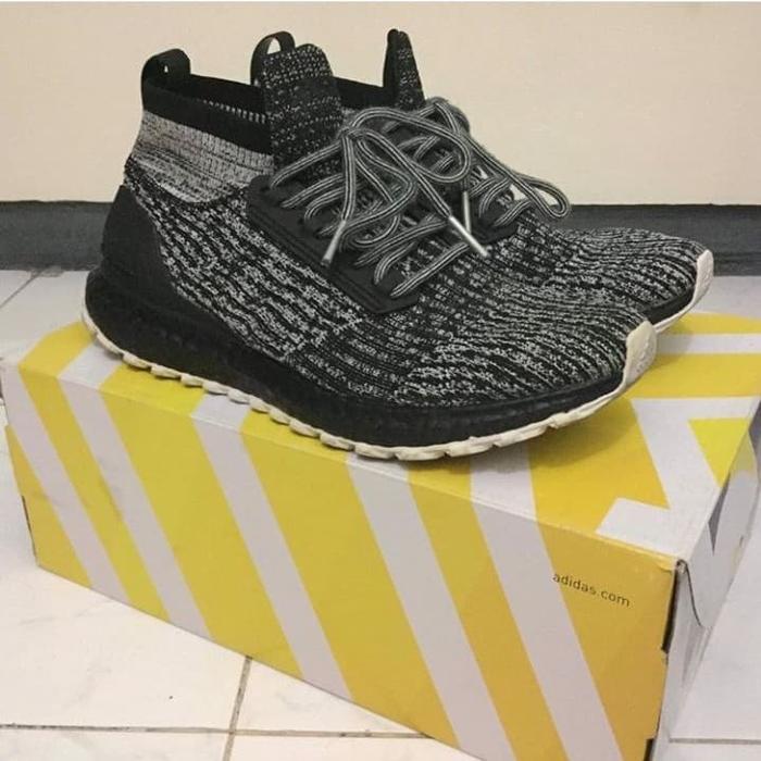 ULTRABOOST ATR MID