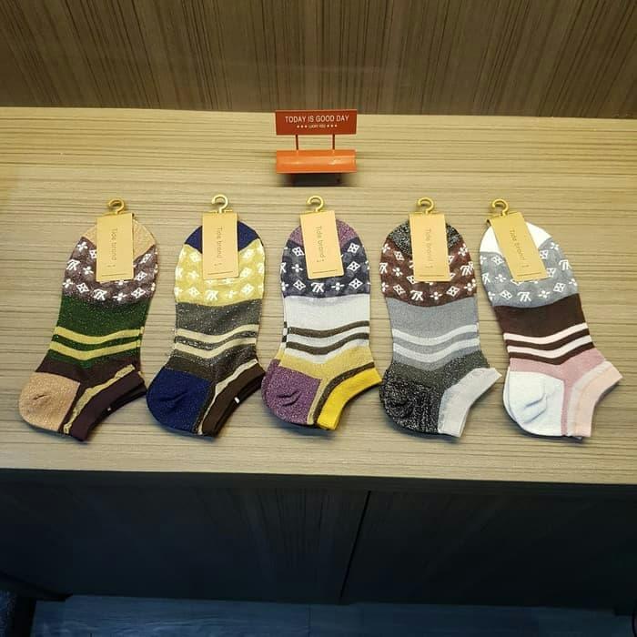 Kaos Kaki Wanita LV Kode LV002