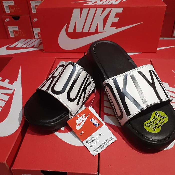 Sandal nike brooklyn nets / sandal nike benassi original / sendal nike