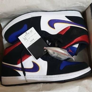 NIKE AIR JORDAN 1 MID TOP 3 LAKERS *100% ORIGINAL