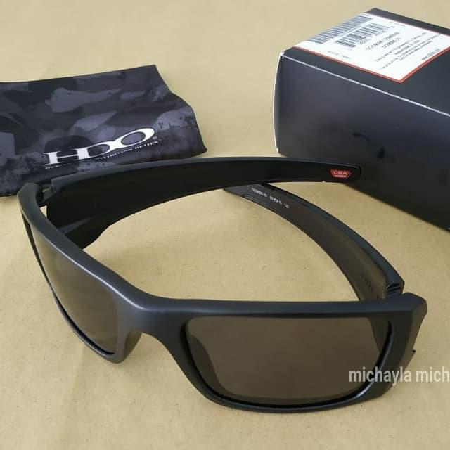 Kacamata Oakley Fuel Cell USA