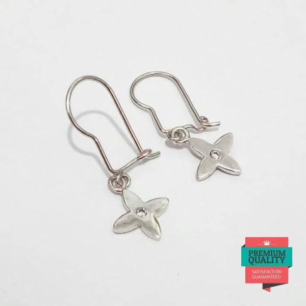 Grosir Anting wanita model boomerang emas asli Elegan