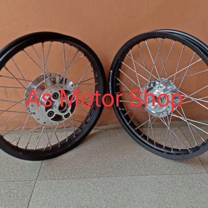 sepaket velg 140 - 160 ring 17 tromol jari2 megapro primus new megapro