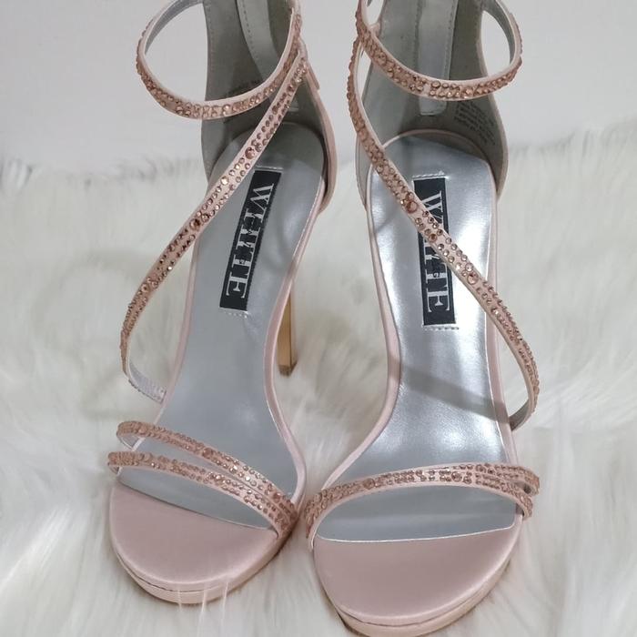 Vera Wang Rosegold Heels