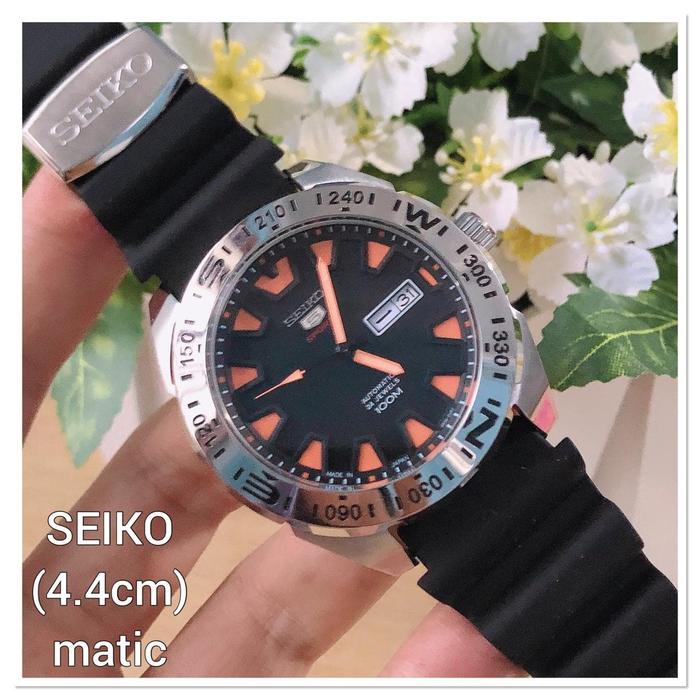 Jam Tangan Pria Merek Seiko Sport Rubber 24 Jewels Automatic Ori BM