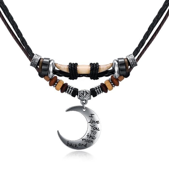 Kalung Pria Dengan Liontin Bulan Panjang