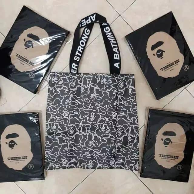 TOTEBAG BAPE Appendix Black Neon Brand New w plastic 100% ORIGINAL