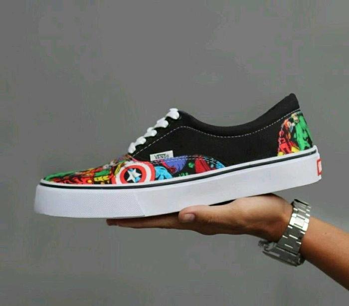 Sepatu Vans Off The Wall Sneakers Marvel Hulk
