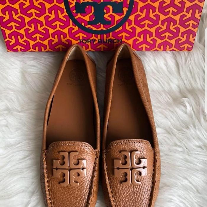 Pelunasan TB Lowell Slip on Nadia