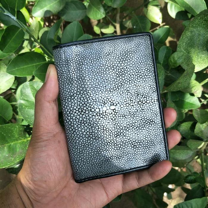 Dompet Pria Model Berdiri Kulit Pari POLISH