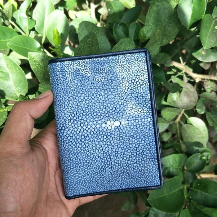 Dompet Pria Polish Kulit Ikan Pari Asli Model Berdiri Warna Biru