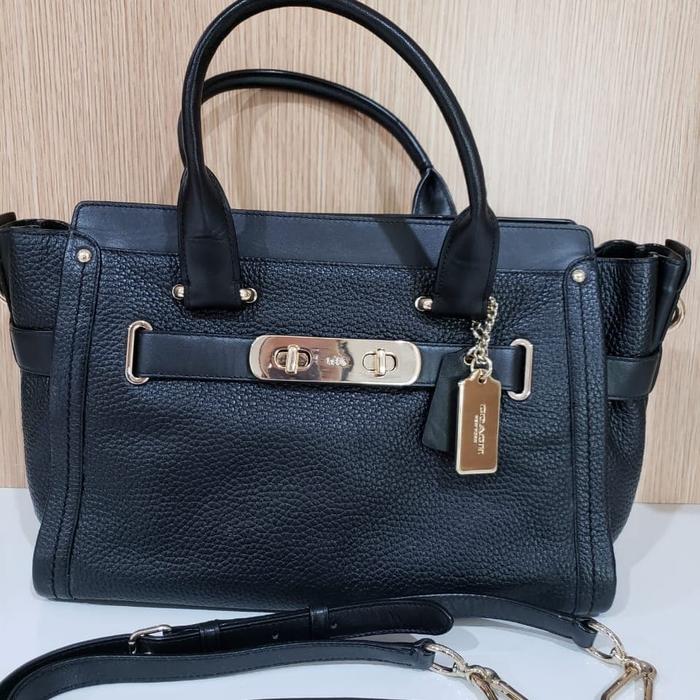 Preloved Coach Swagger 33