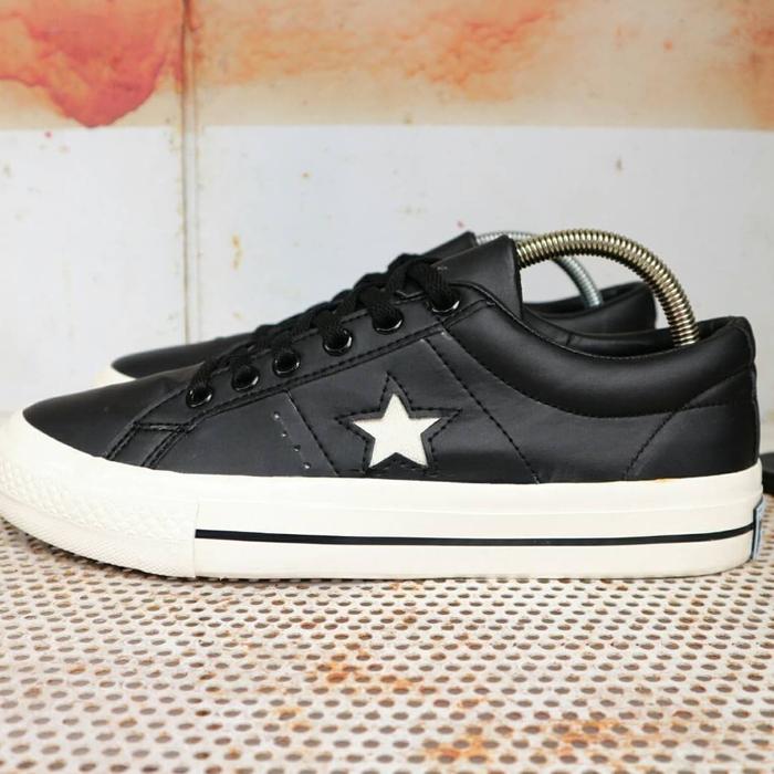 converse cons kulit terlaris converse kulit converse cons pria