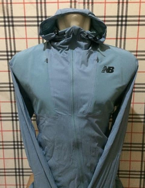 Jaket New Balance Max Intensity Original