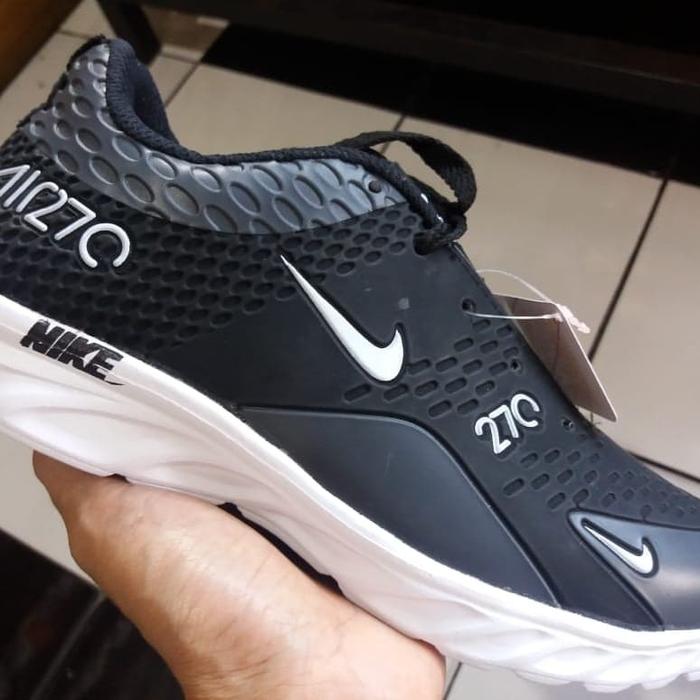 Nike Air270
