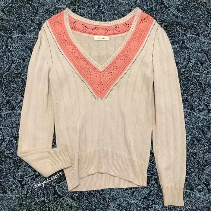 preloved knit v-neck sweater academia look | atasan rajut kawai
