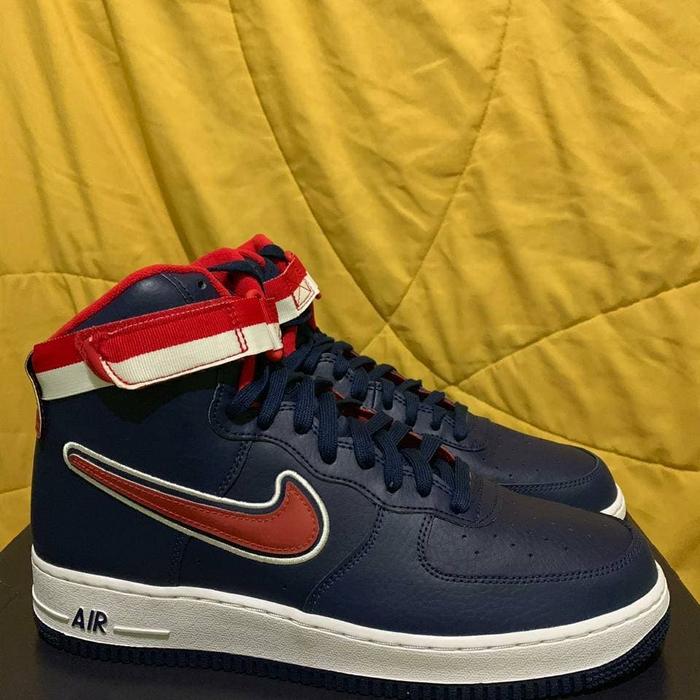 NIKE AIR FORCE 1 HIGH
