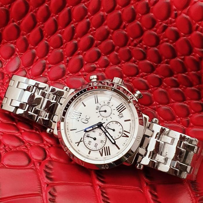 Jam Tangan Pria Merek Guess Collection GC Steel Silver Original BM