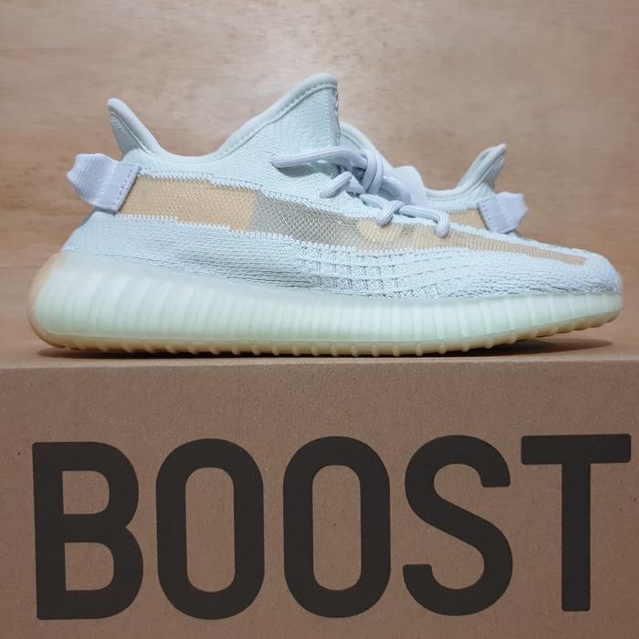 Adidas Yeezy Boost 350 V2 Hyperspace