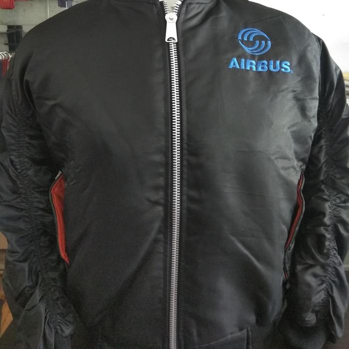 Jaket bomber airbus
