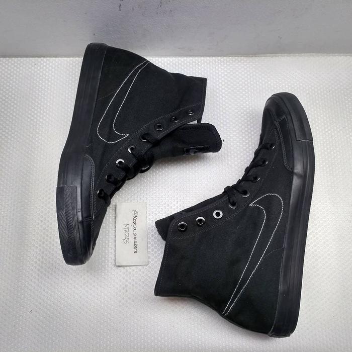 Nike Go Mid SL Triple Black Unrelease Sample