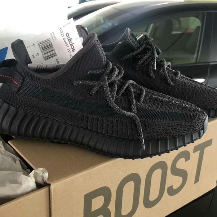 Yeezy Triple Black v2