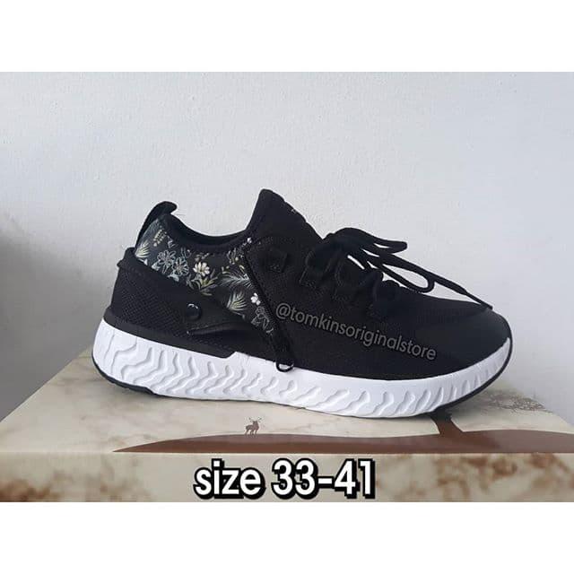 SEPATU SPORT WANITA TOMKINS LLORONA GREEN